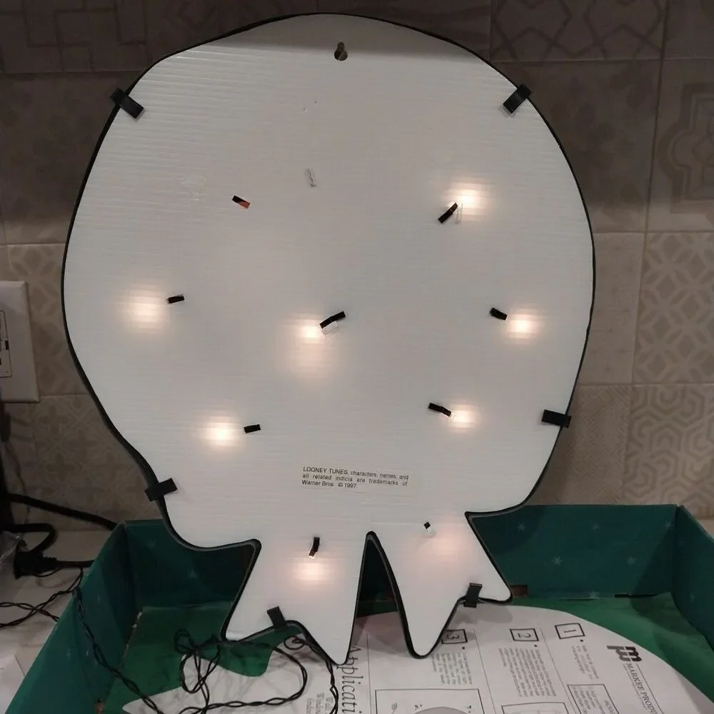 Vintage 1997 Looney Tunes Bugs Bunny Lighted Christmas Wreath 3D Warner Bros